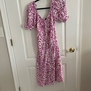 Purple and white pattern dress